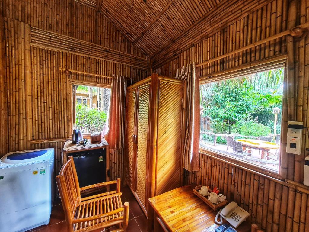 Deluxe Bungalow