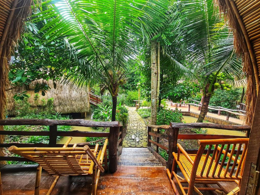 Deluxe Bungalow with Garden View